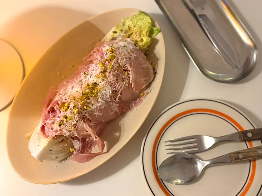 Jambon cabbage salad with jambon ham on young cabbage