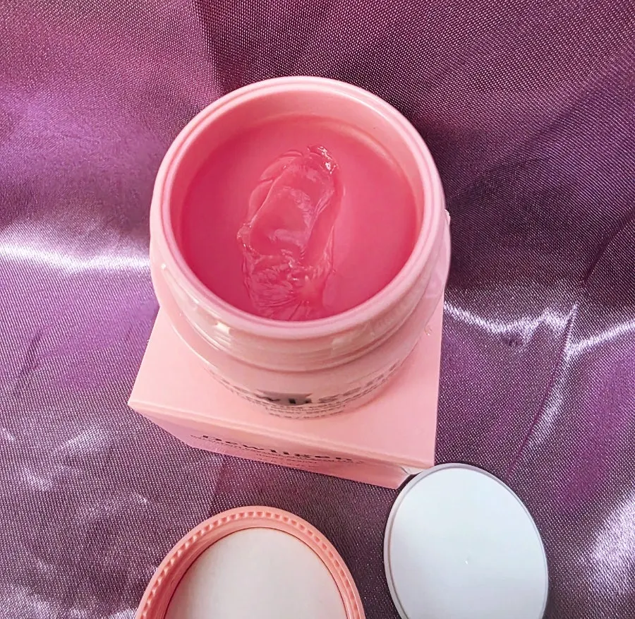 Applying the lip mask to lips