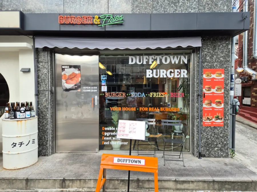 Exterior of Dufftown in the alley near Jeonpo Station
