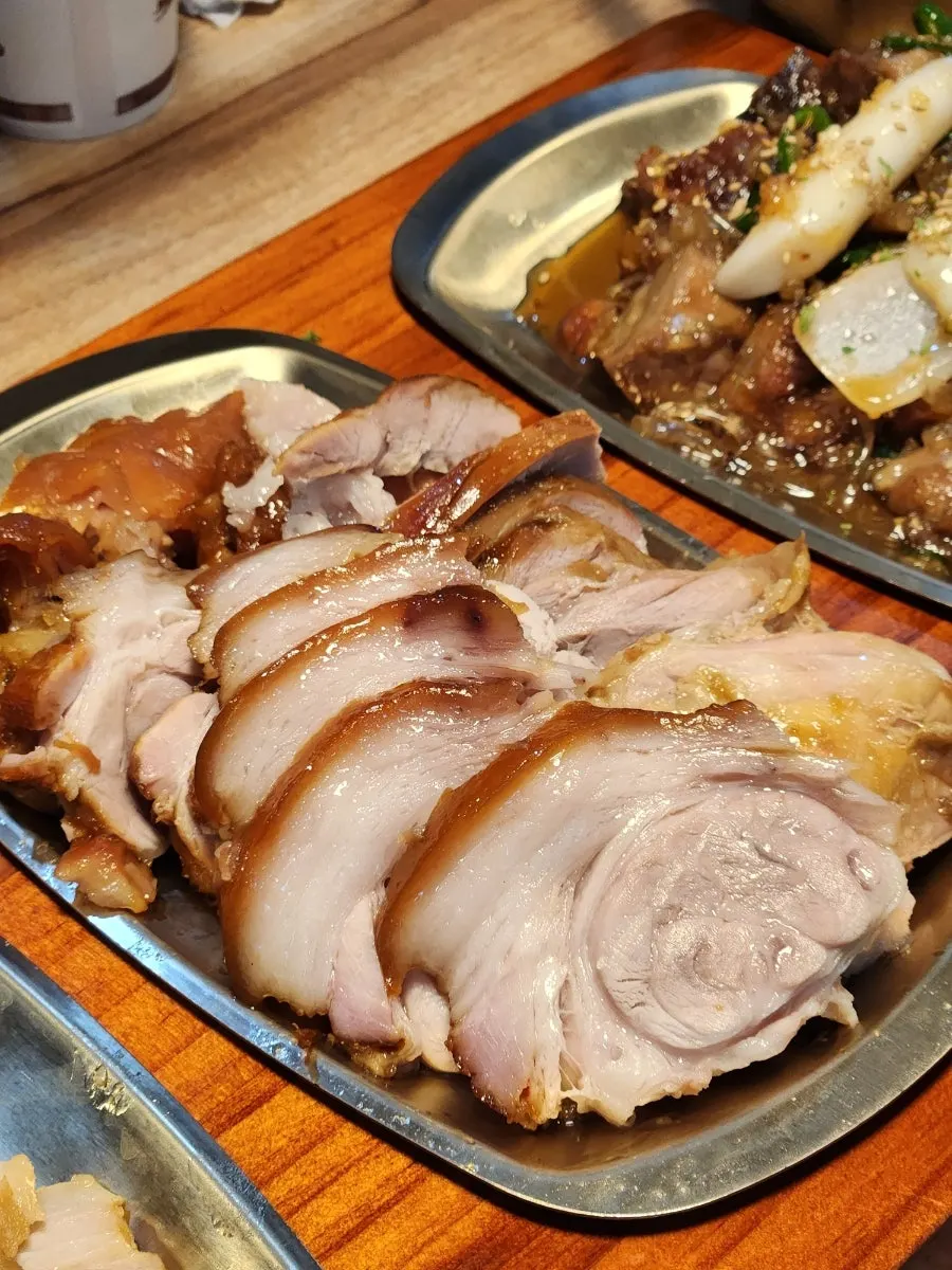 윤기 도는 더족발 기본 족발 접시