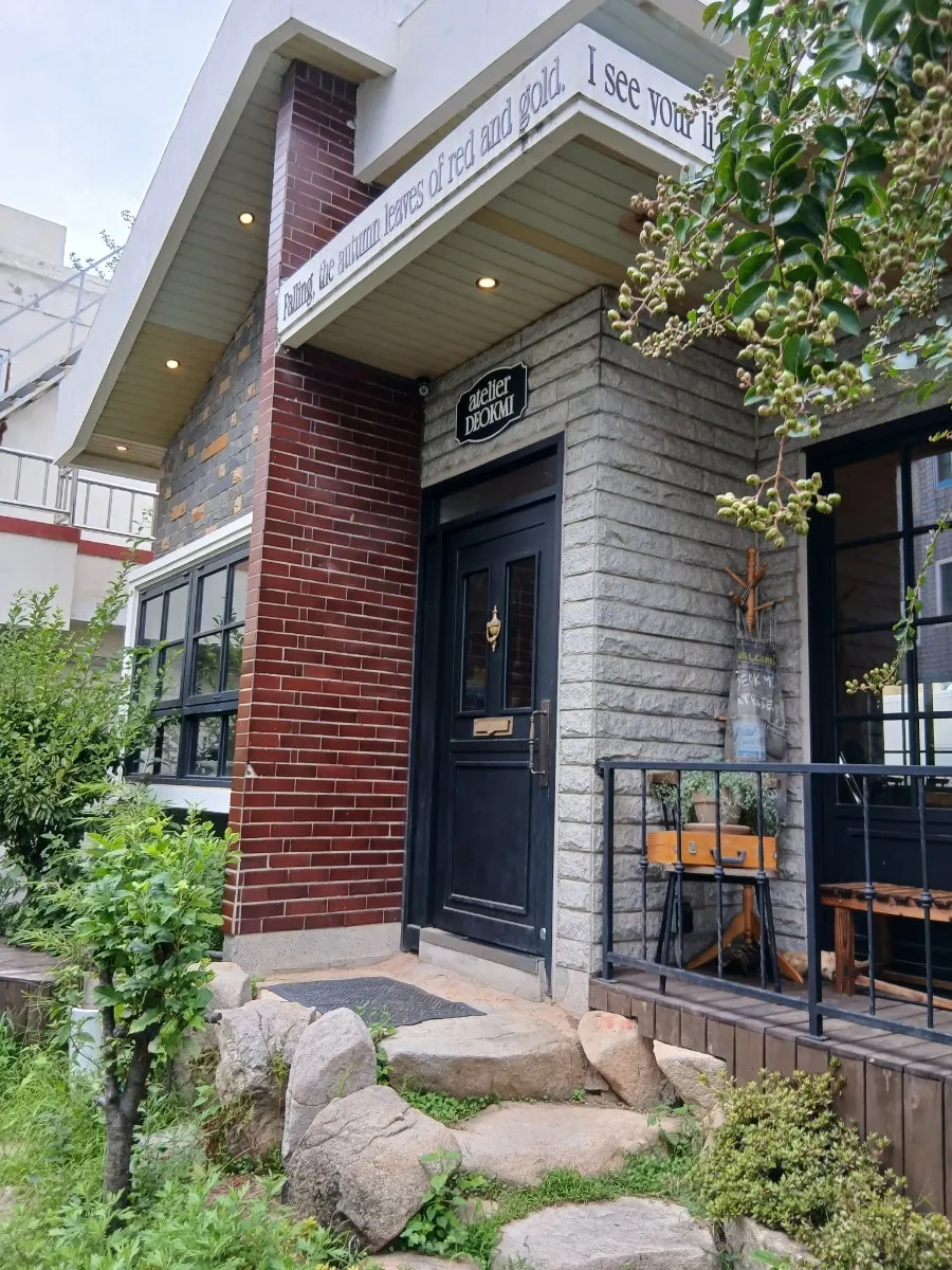 View of the quiet alley café
