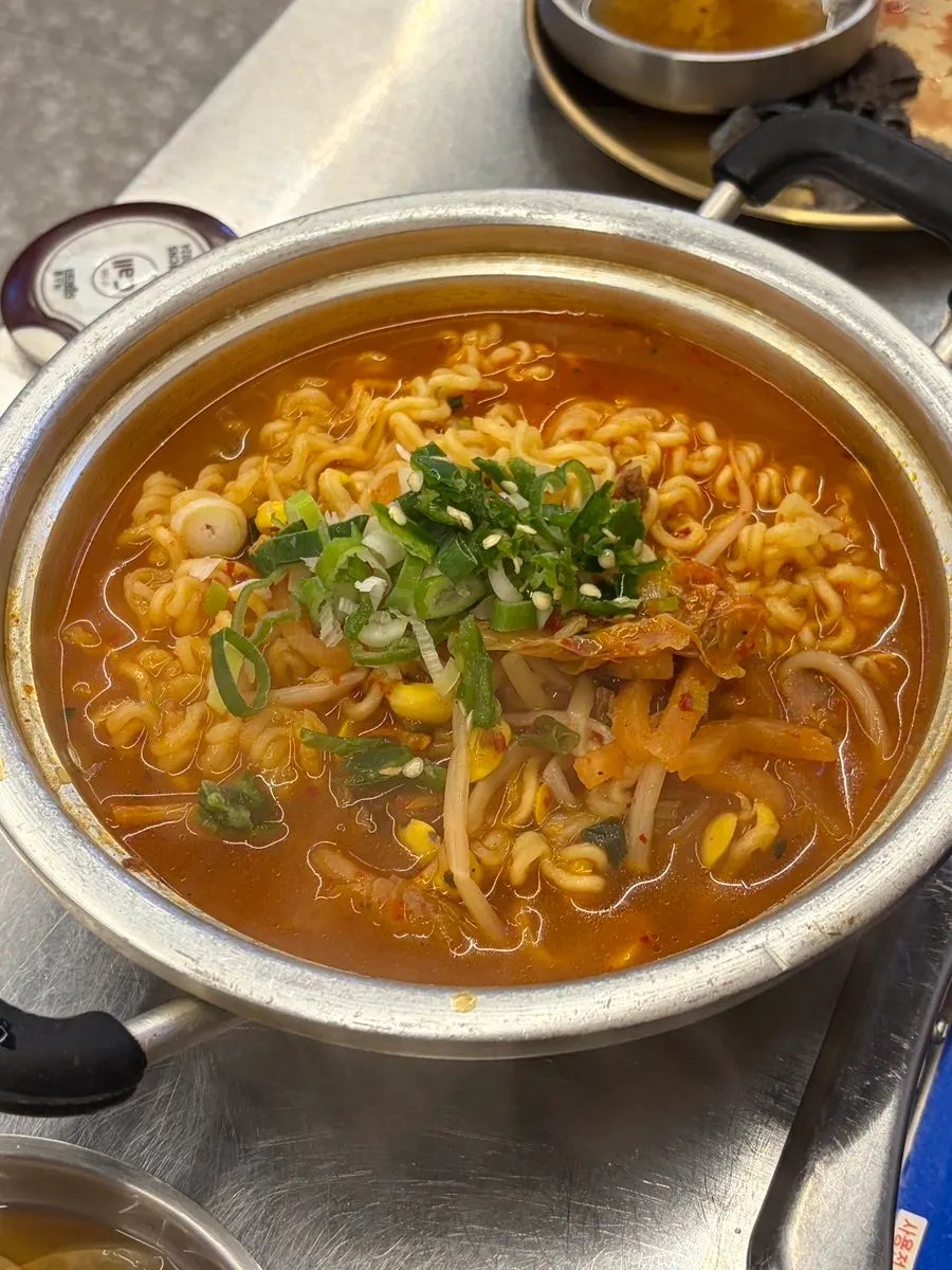 ピリ辛ラーメンのサイドメニュー