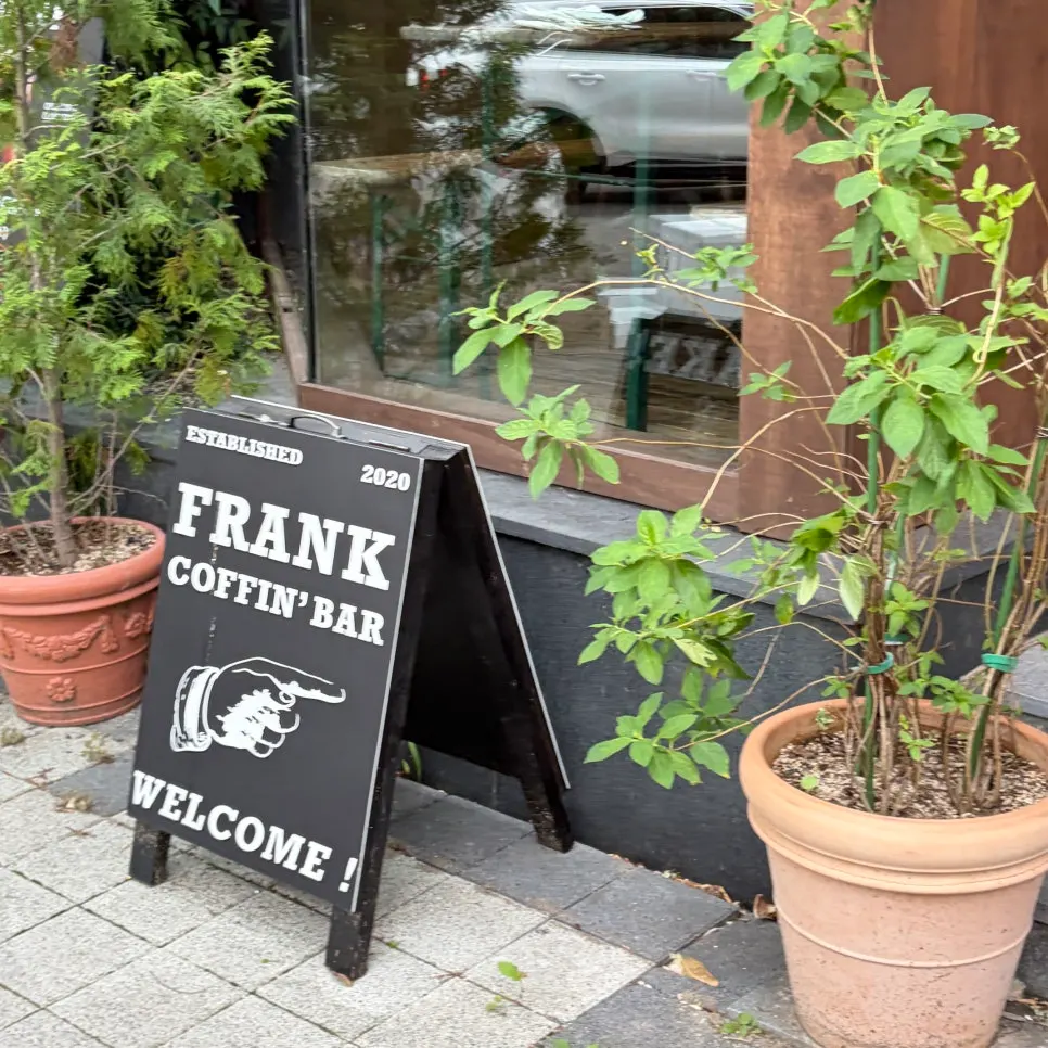 Visiting Frank Coffee Bar Daejeon Dunsan Branch