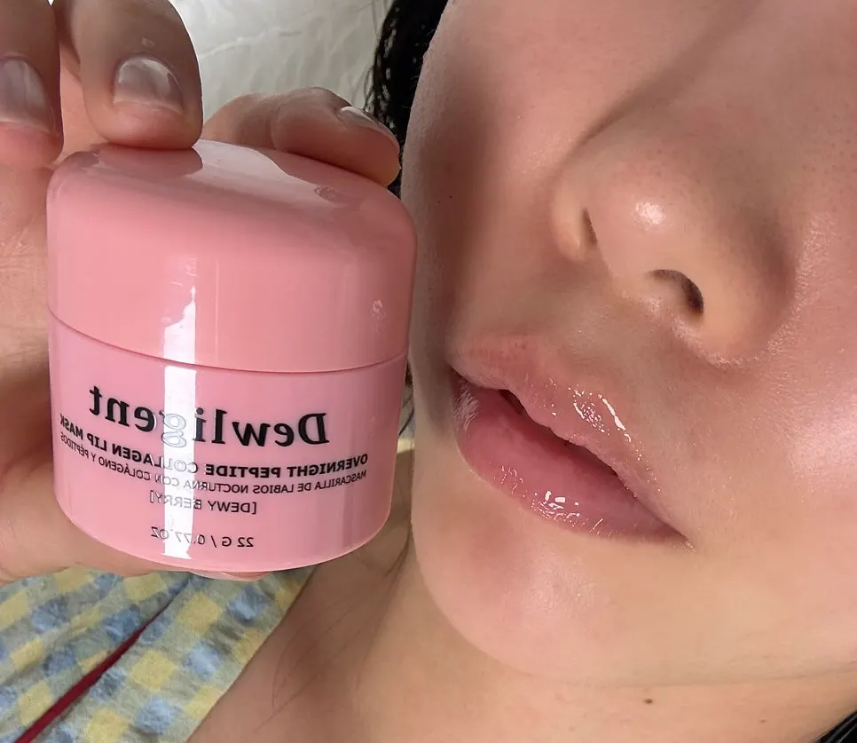 Overnight lip mask used before bed