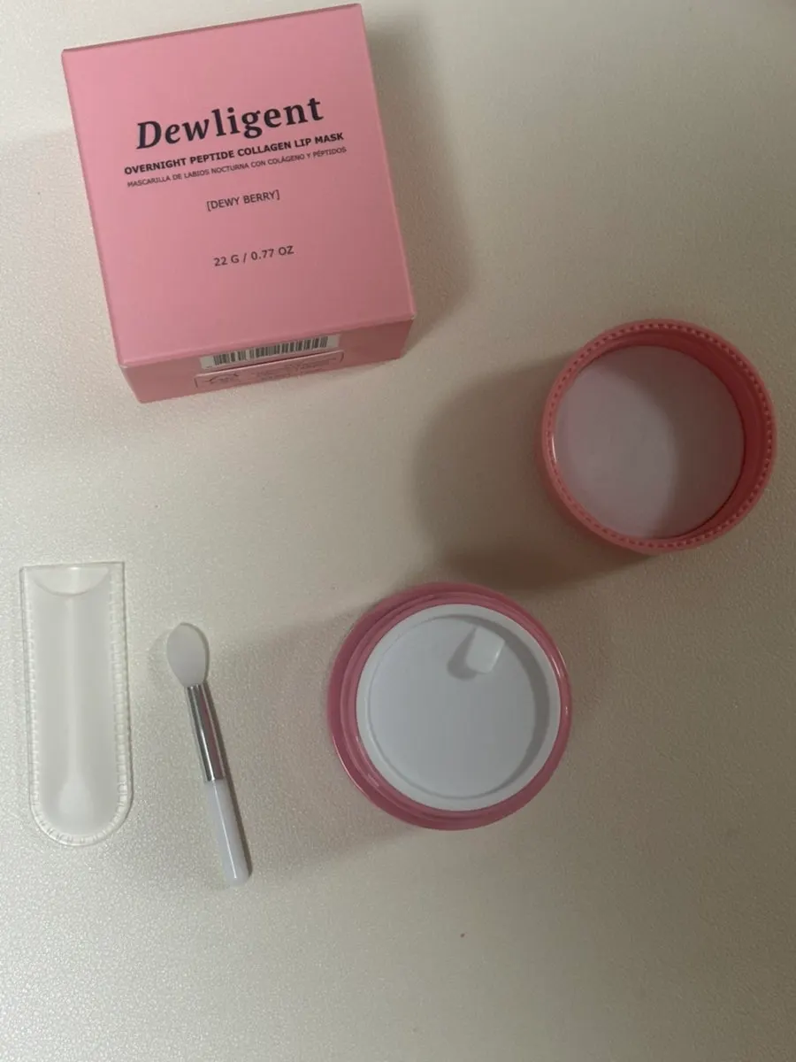Durgent Lip Mask with included brush
