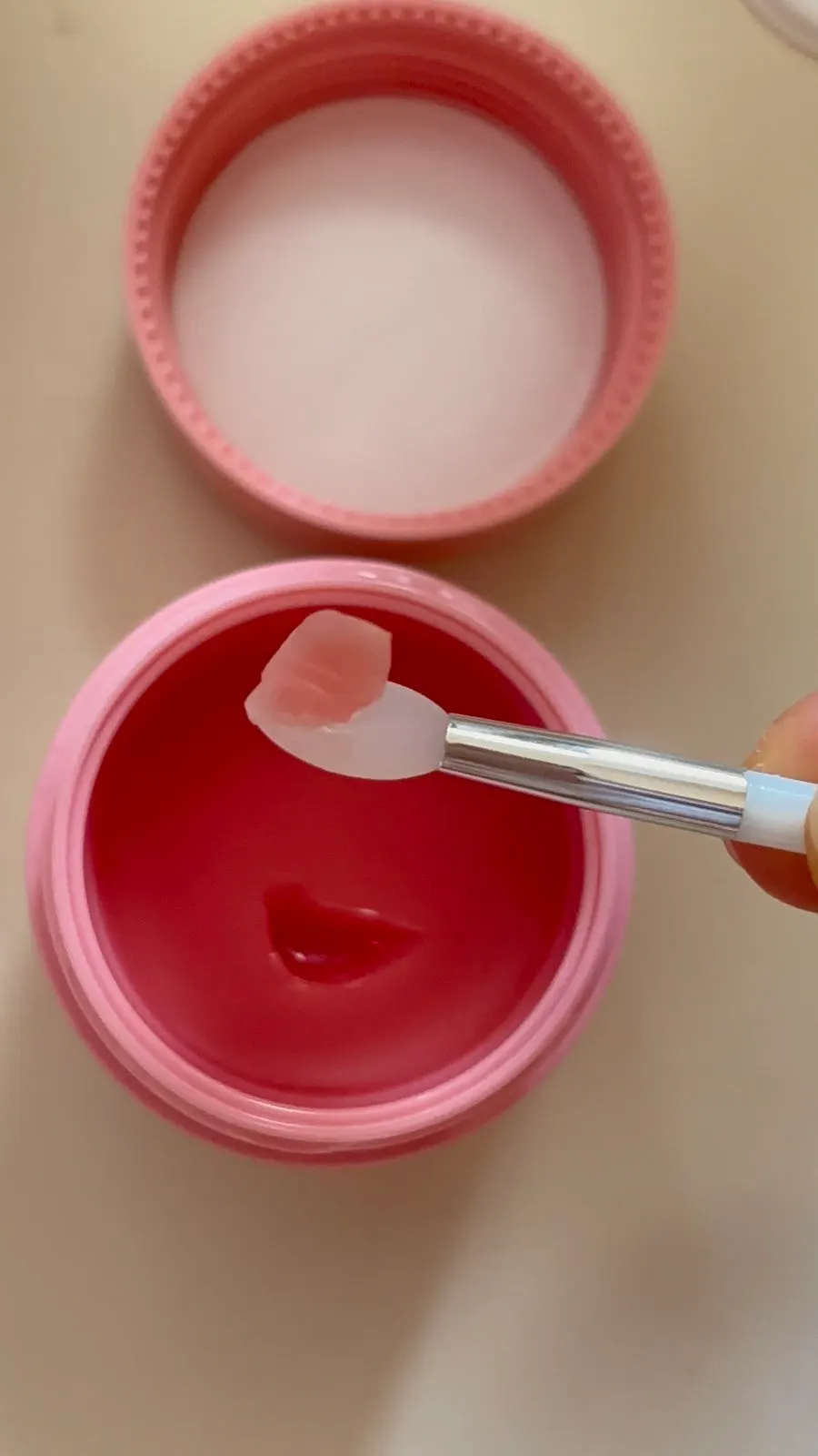 Pale pink lip mask texture