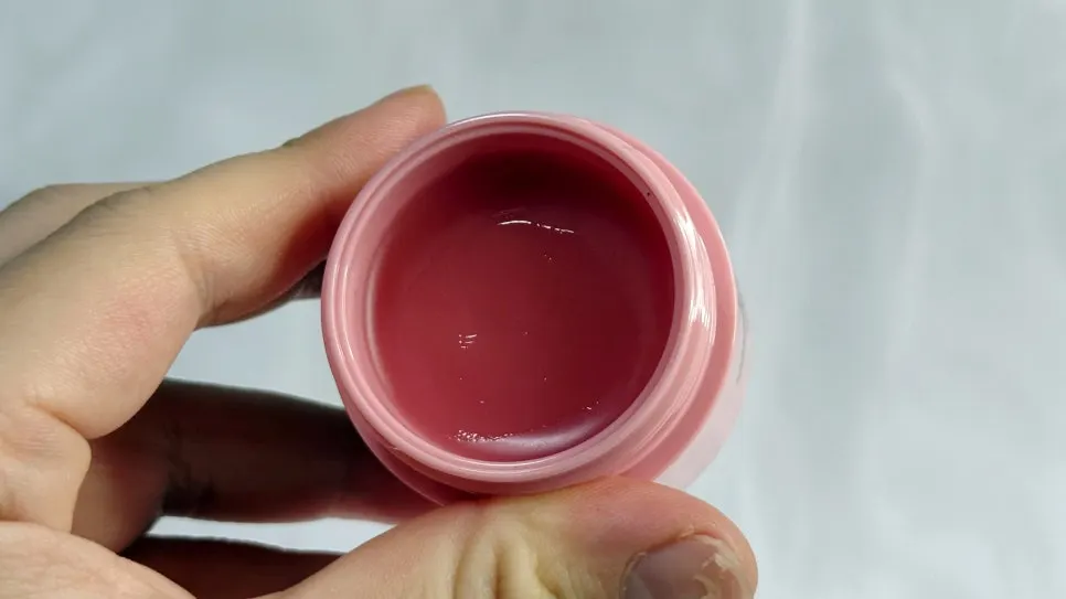 Image related to a lip mask containing shea butter