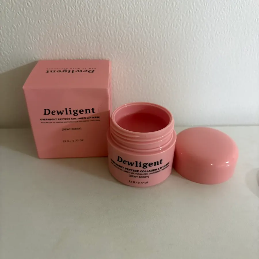 Durgent lip mask product photo