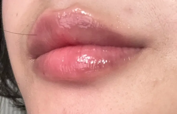 Bare lips with a subtle healthy tint