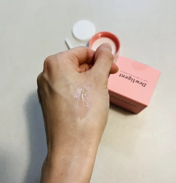 Lip mask formula that melts with body heat