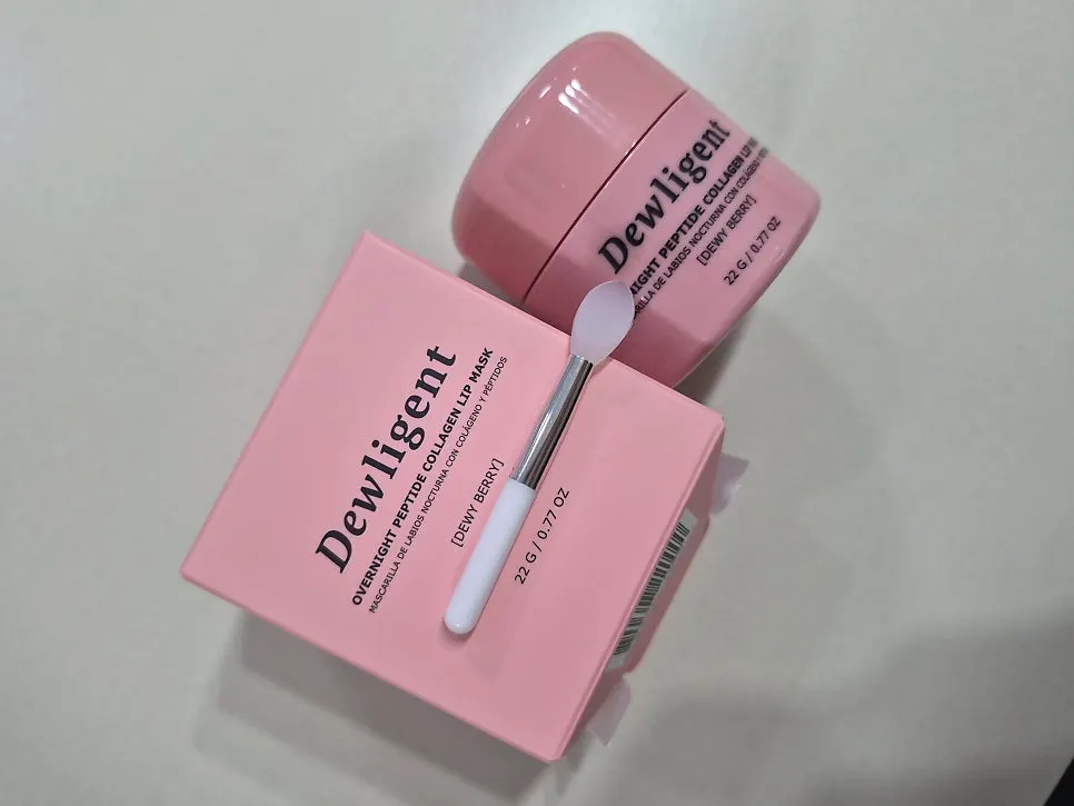 Lip makeup after overnight lip care