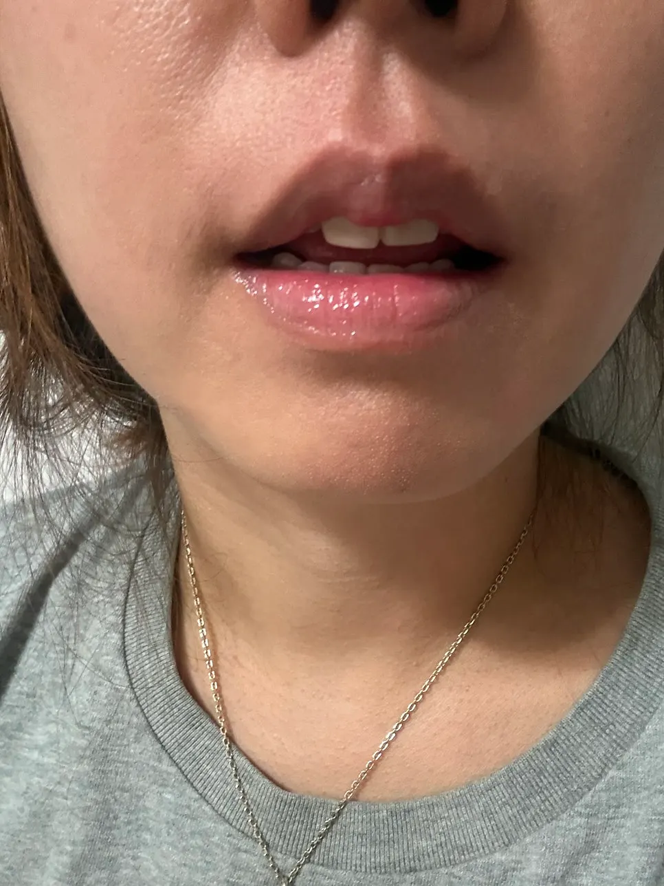 Lip mask in a convenient portable size