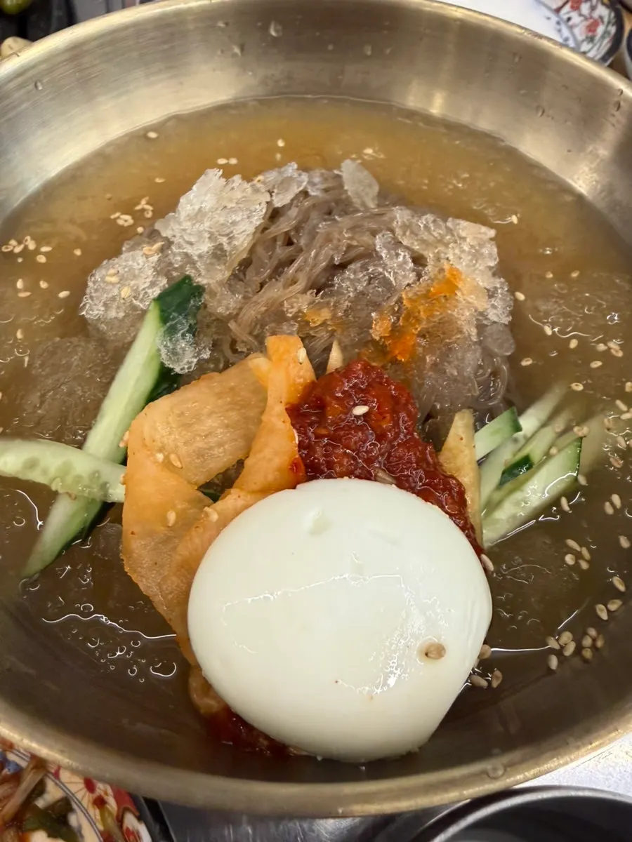 서비스로 나온 보글보글 끓는 계란찜