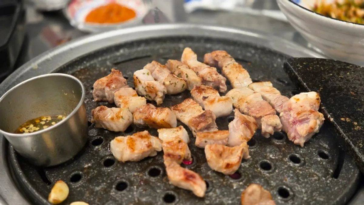 Signature shot of the Pork Belly Set A at Dwitdon Sanghoe, Jeonpo Branch