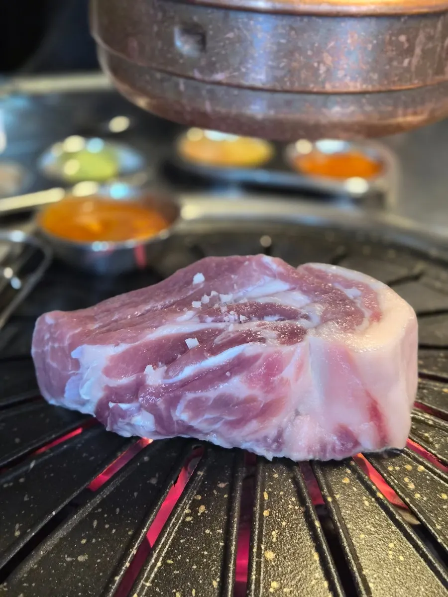 Plate of Jeju pork neck and ddotgalbi