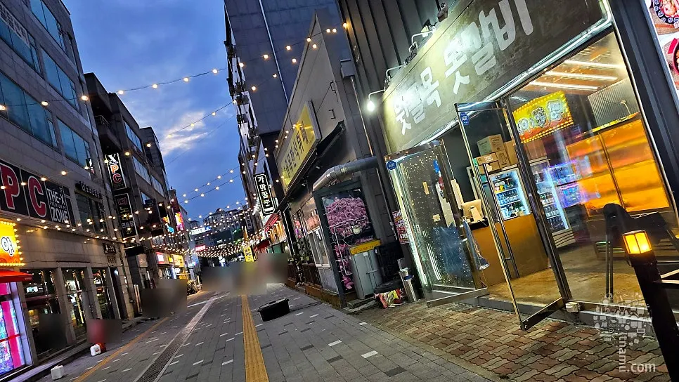 완정역 먹자골목 뒷골목 돗갈비 검단 본점 외관