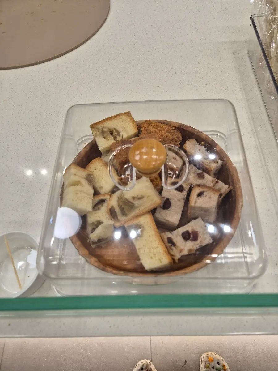 Individually wrapped cream castella bread
