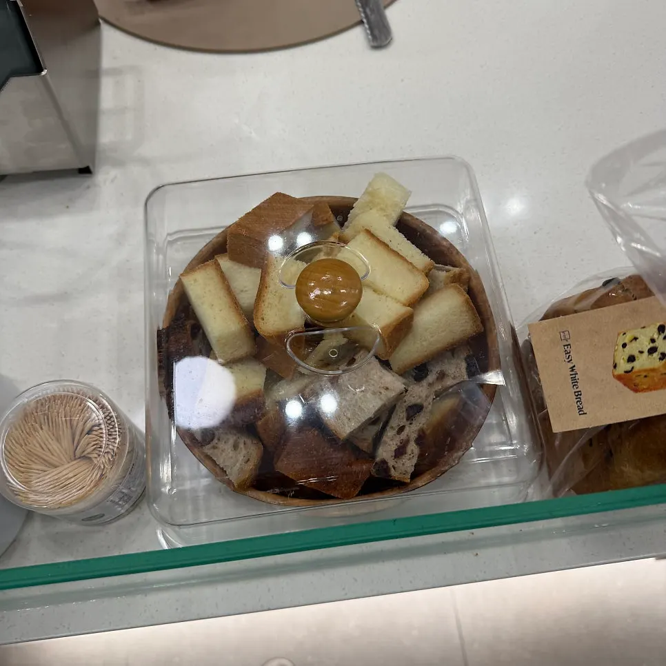 Milk bread tasting corner