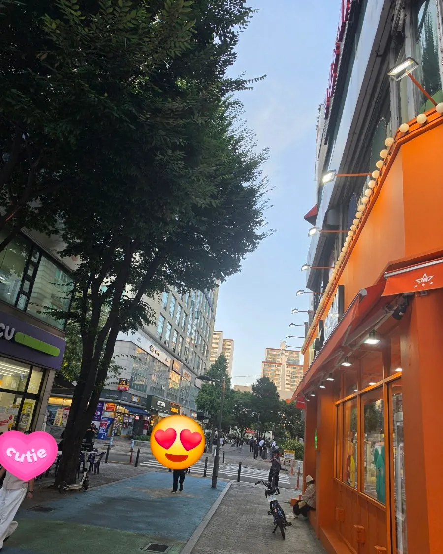 Milk bread and coffee at Easy White Bread Bucheon Sinjung-dong