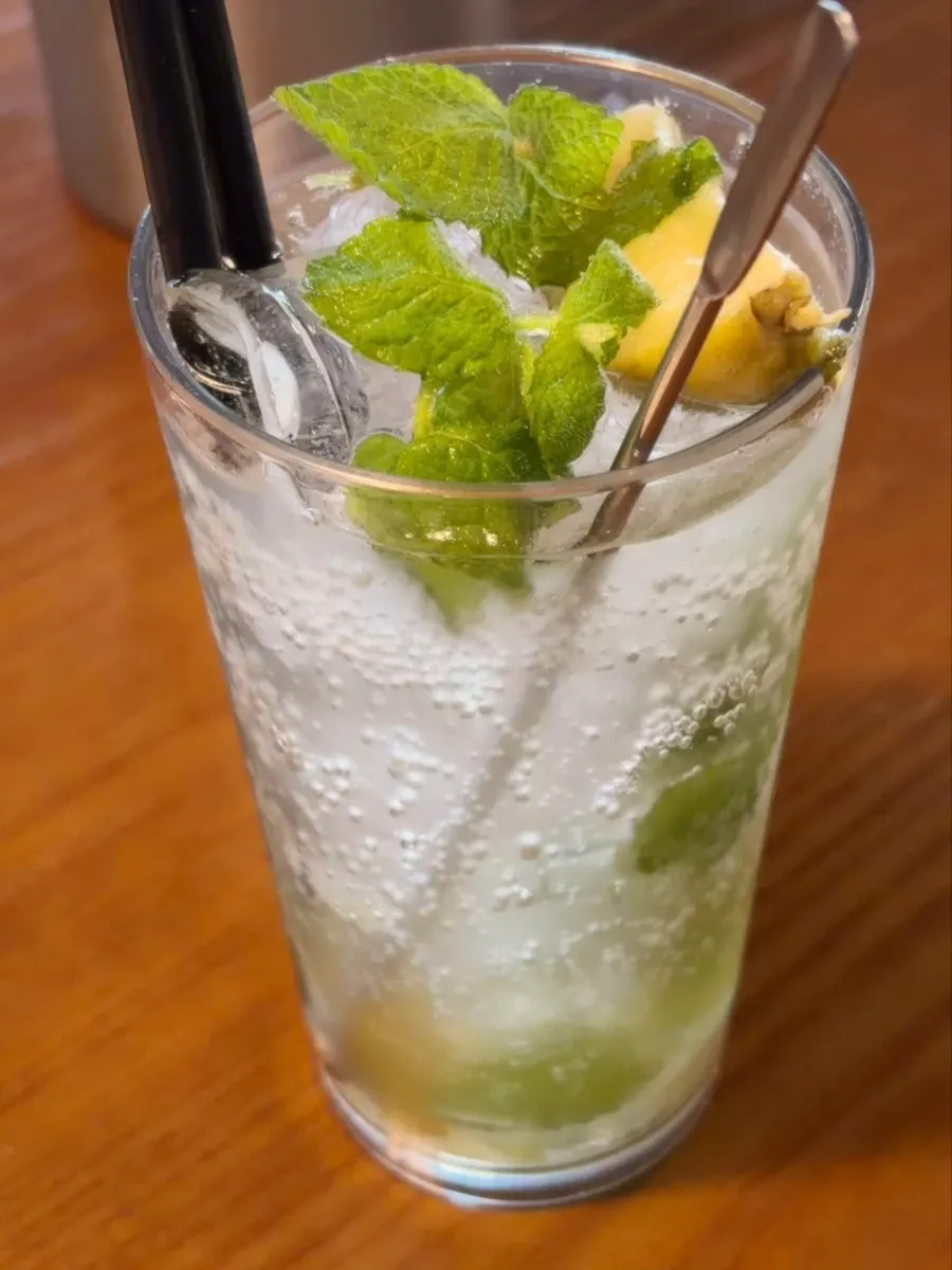A lime mojito