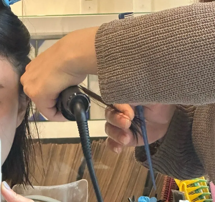 Hair check before starting the straightening treatment