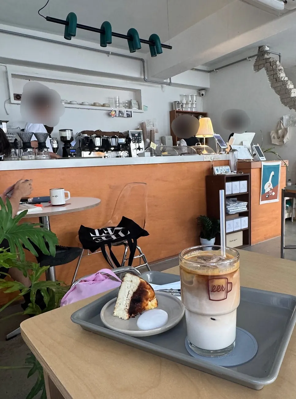 Almond latte showing a visible gradient