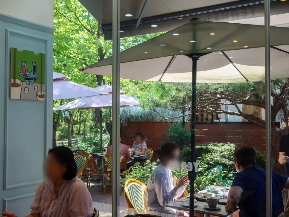 간격이 넓은 에잇이얼스 판교점 내부 좌석