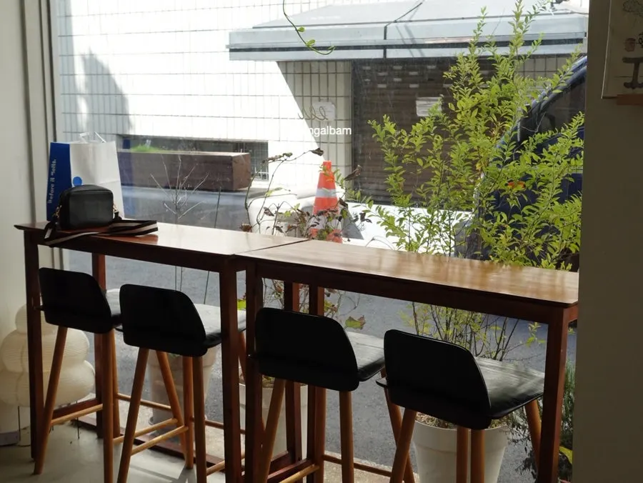 Wall and seating details in the café