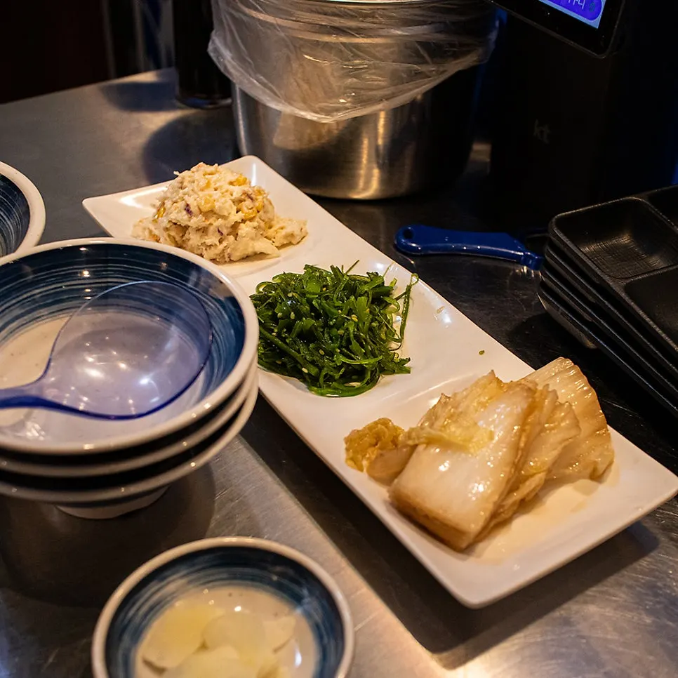 海带汤、拌海带等基本小菜摆盘