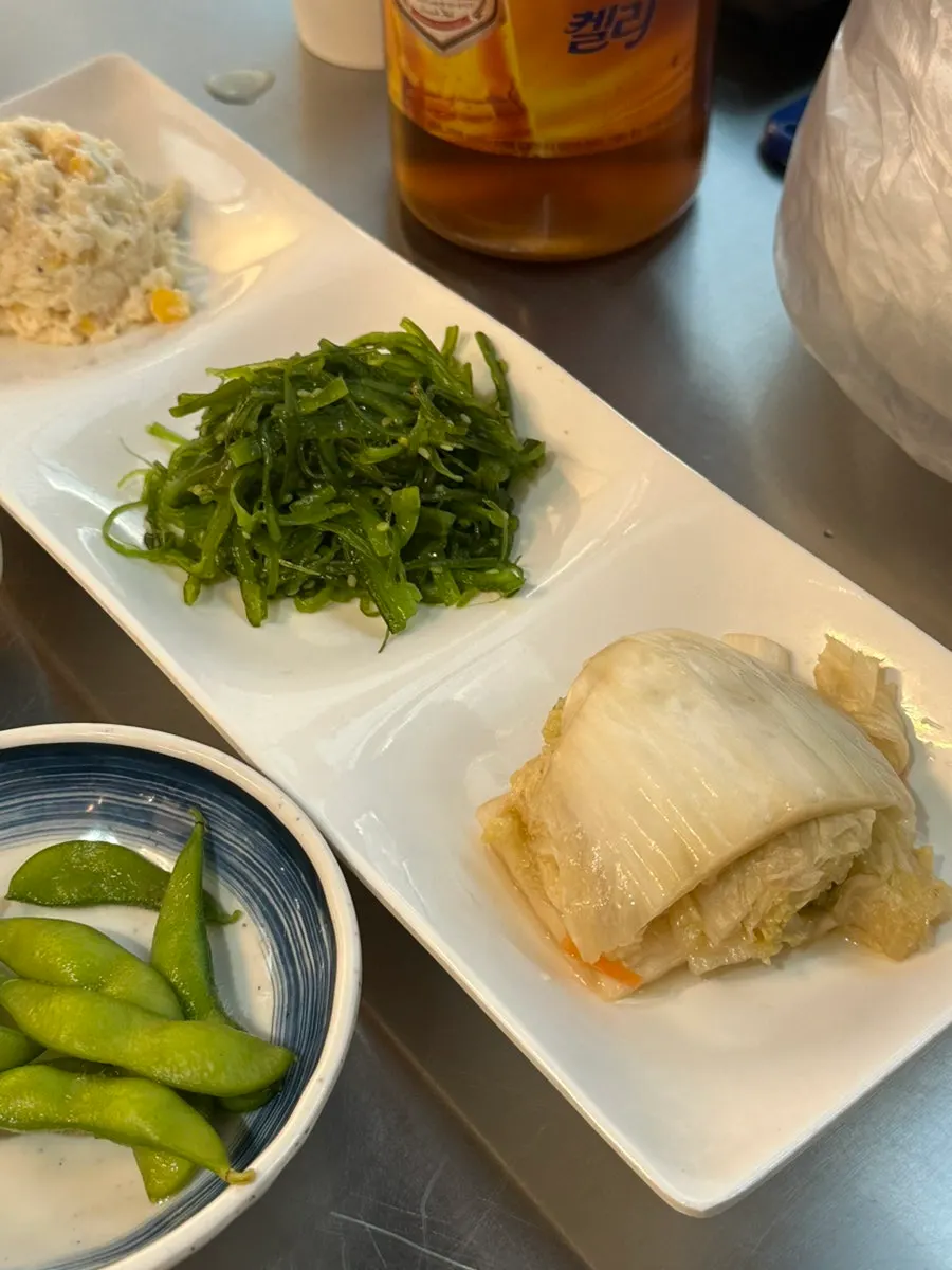 밑반찬 콘샐러드 접시