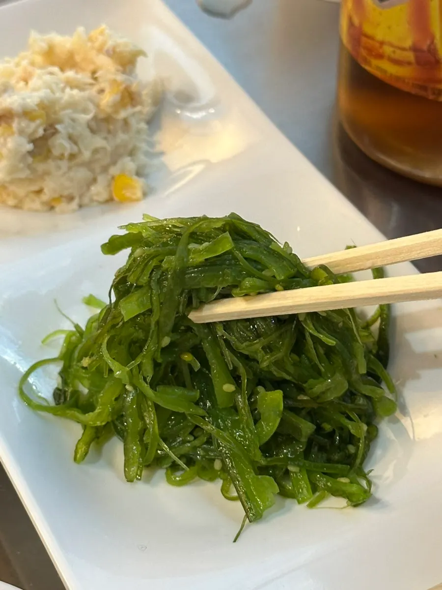 밑반찬 백김치 접시