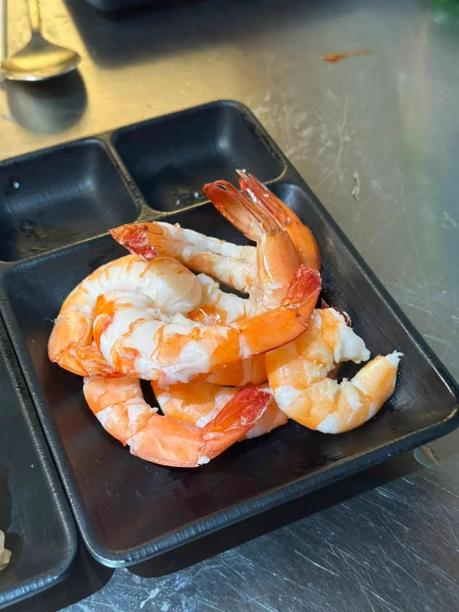 탱글한 생새우회 클로즈업