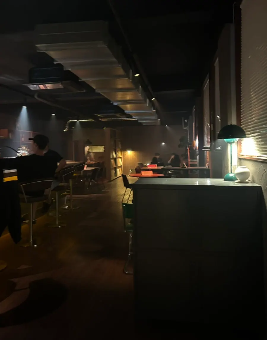 Casual-feeling interior space at EOD Hannam