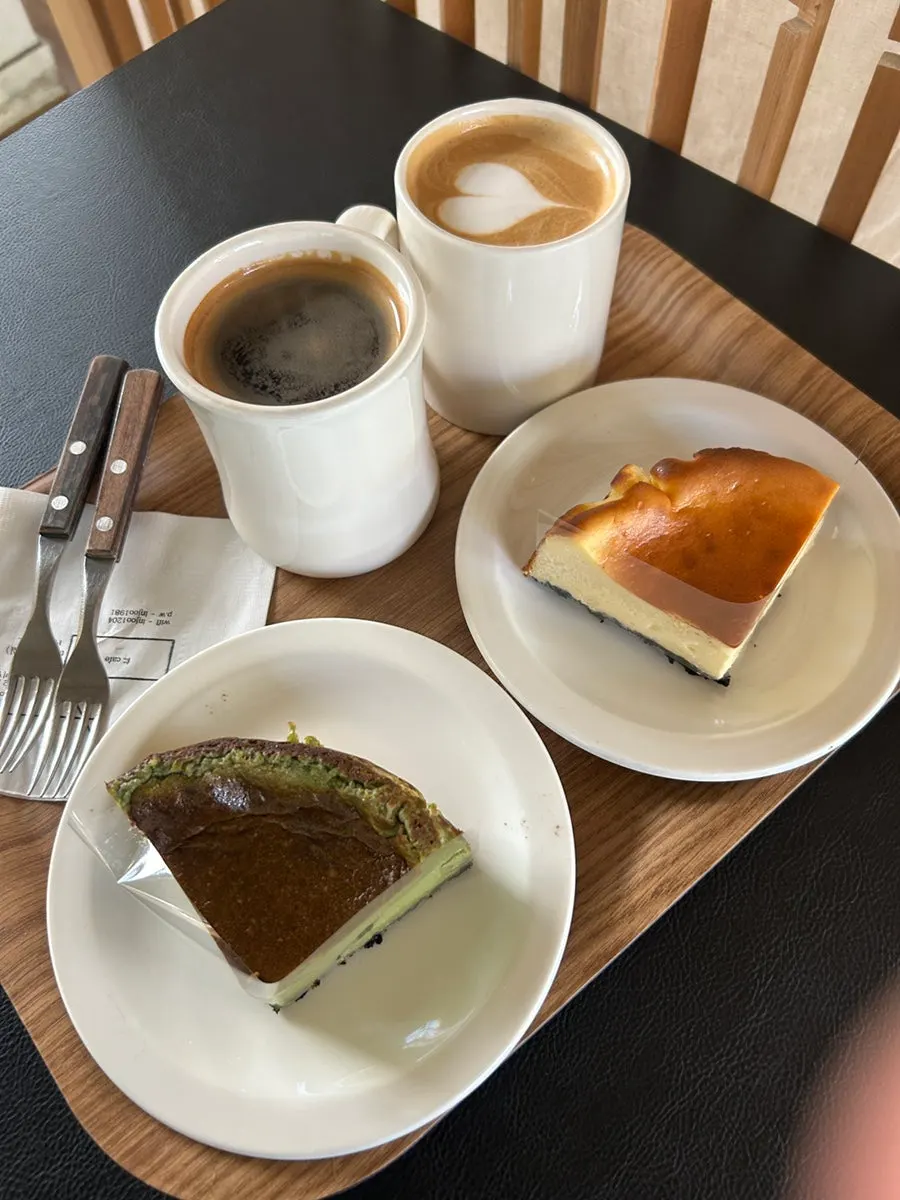 Closing shot of dessert at Eojil In
