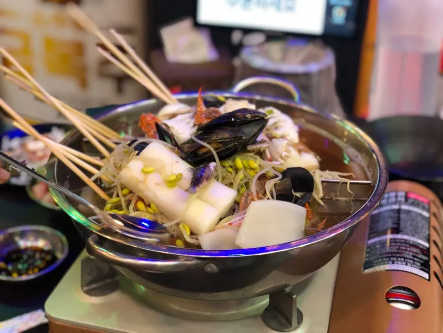 돈까스가 올라간 매콤한 떡볶이
