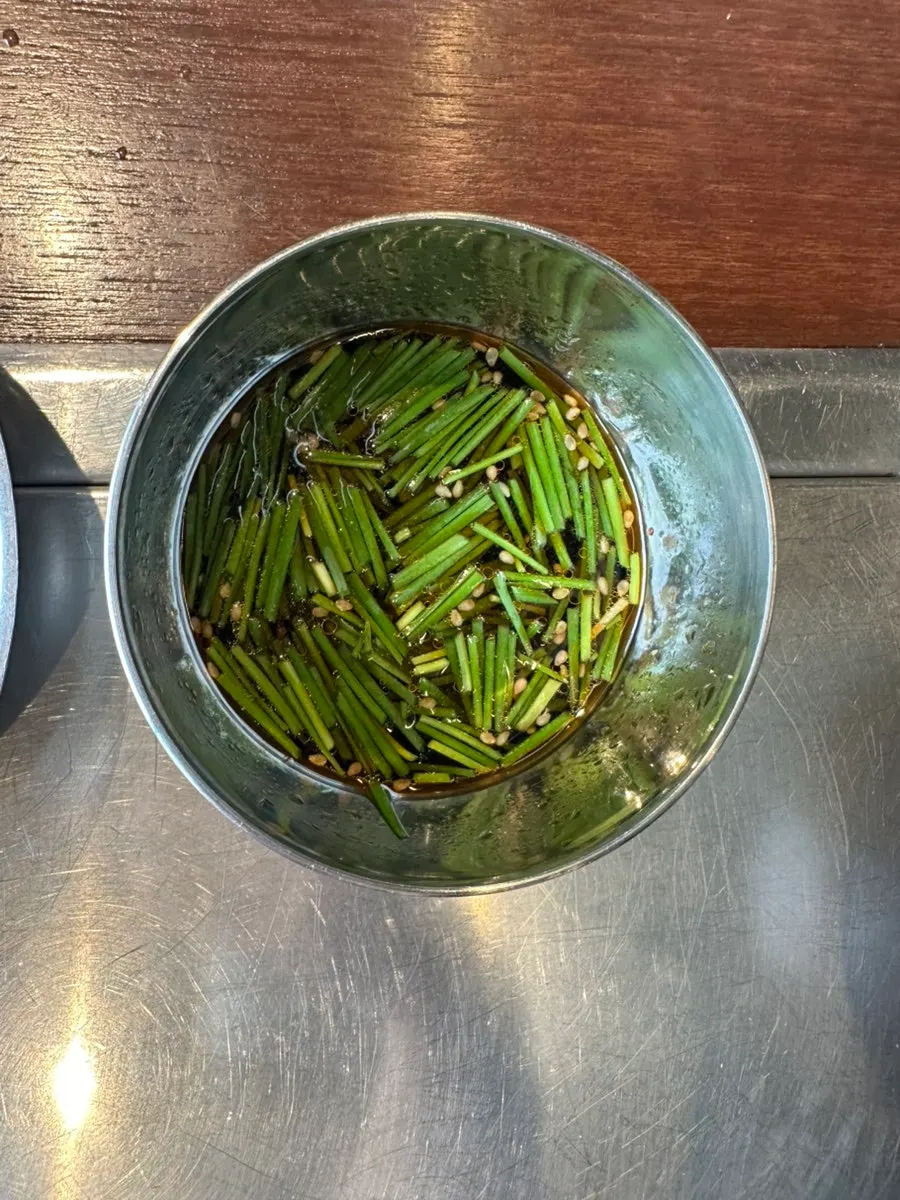 Several side dish plates served with the sets