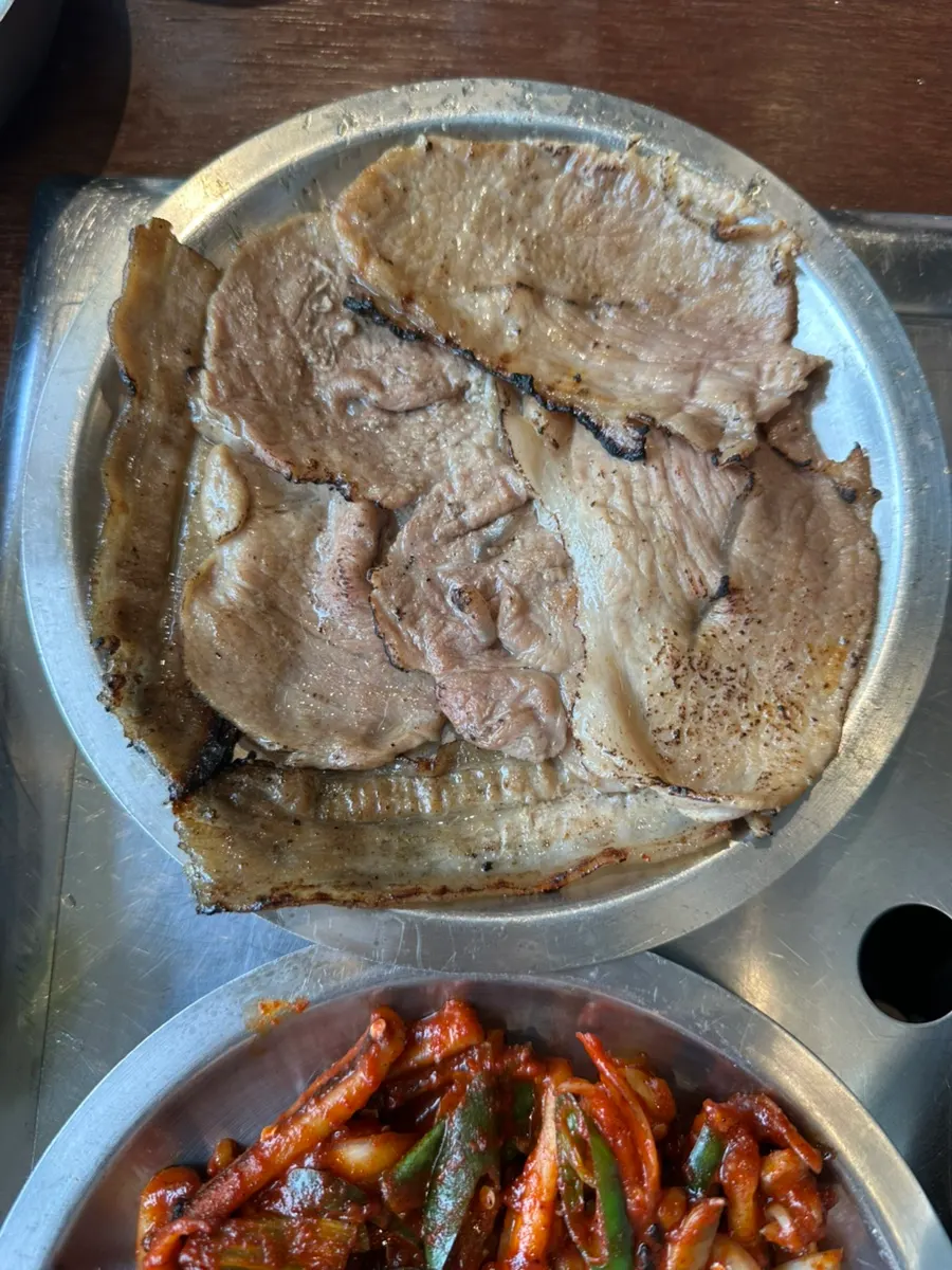 Pot rice and doenjang soup portioned into individual bowls