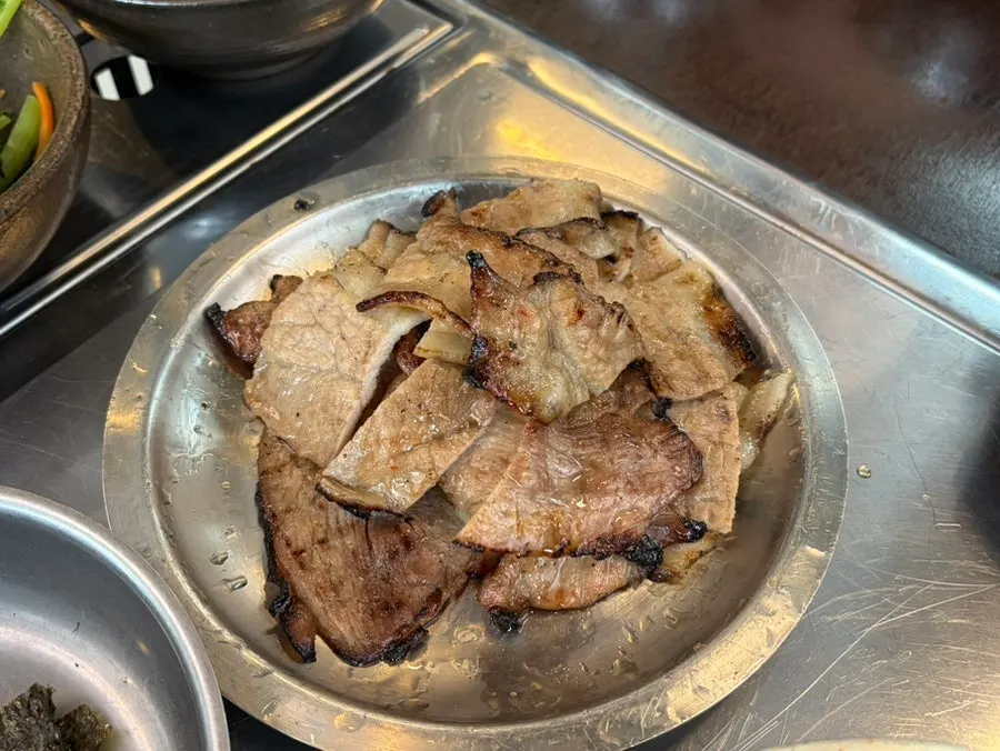 A plate of charcoal bulgogi for two
