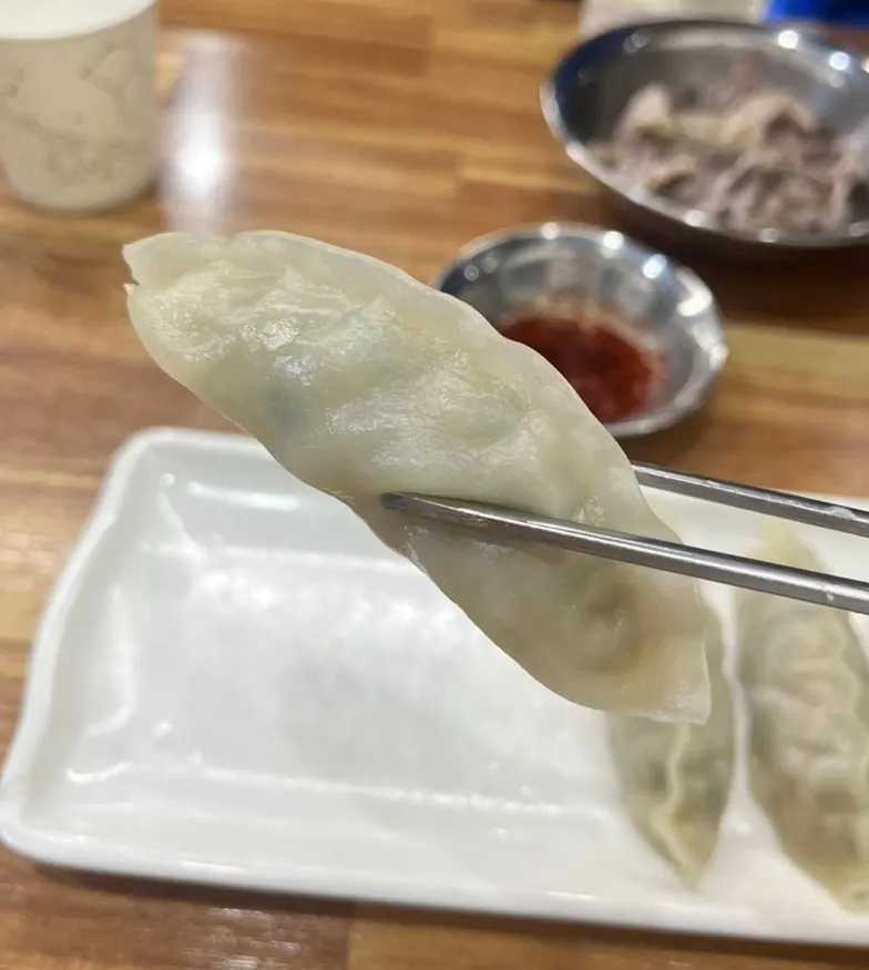Freshly steamed chewy mandu
