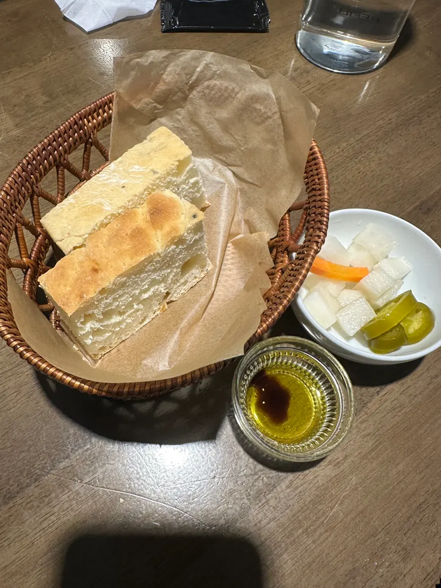 어푸키친 식전빵