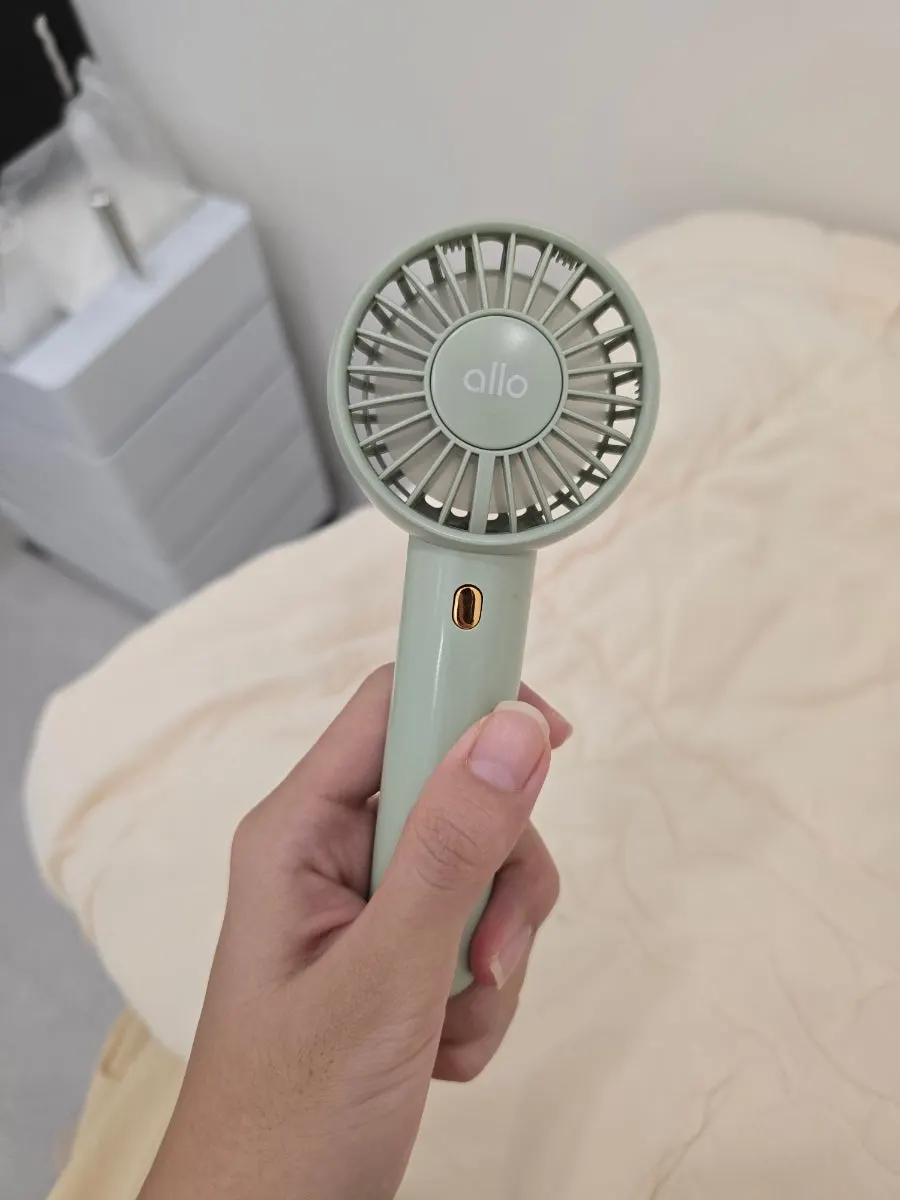 Final step of lash nutrient care