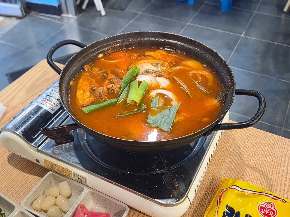 Sesame oil ssamjang dip and side dishes