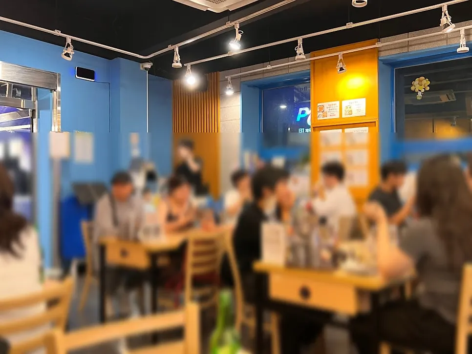Seating layout at Eosa Chulto Hongdae Branch