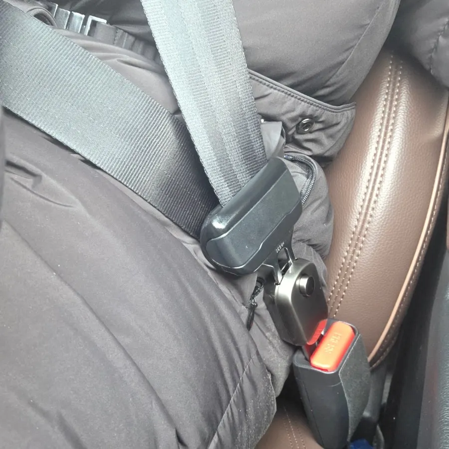 Car extender clip connected to the passenger-seat belt