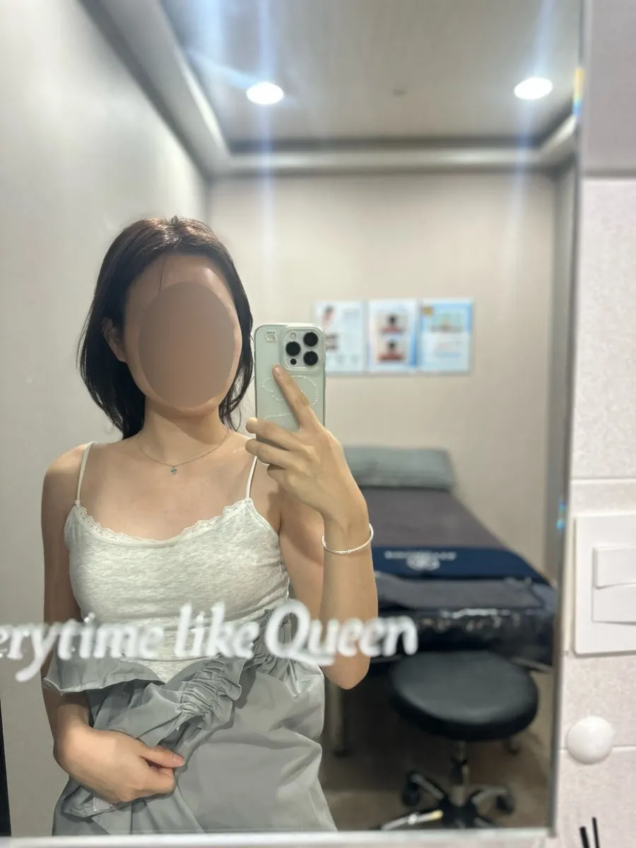 프라이빗룸에 준비된 가운