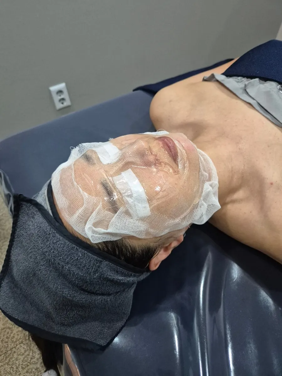 Hand massage continuing during contouring care