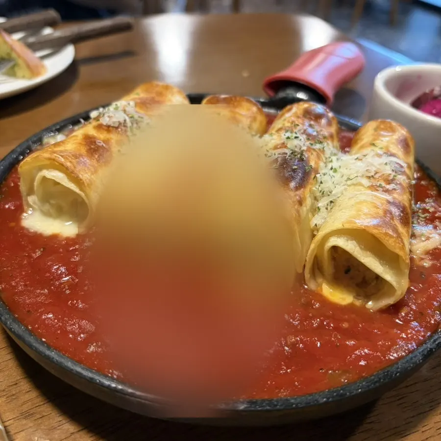 Half-and-Half Lasagna at Etrenne Jukjeon Branch