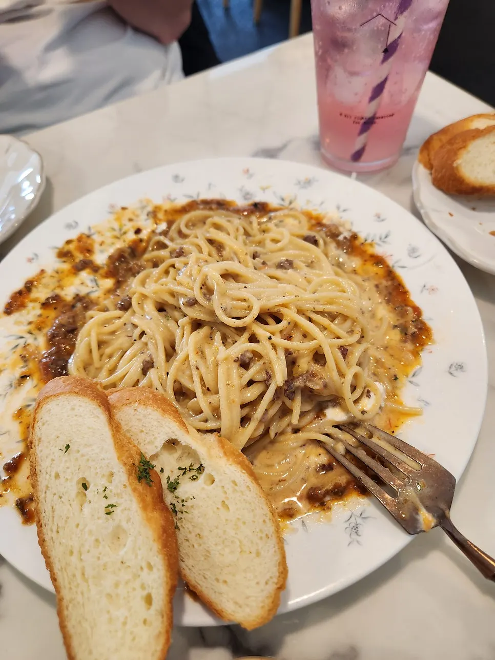 Twirling up the noodles of Darak Rose Pasta