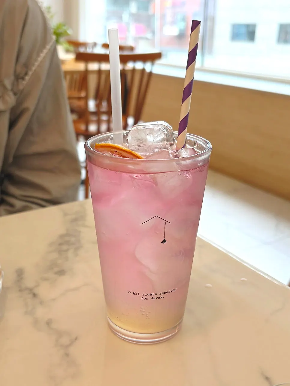 Close-up of Eulji Ade with lemon