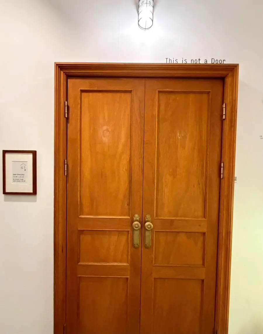 Eulji Darak entrance with the 'This is not a Door' sign